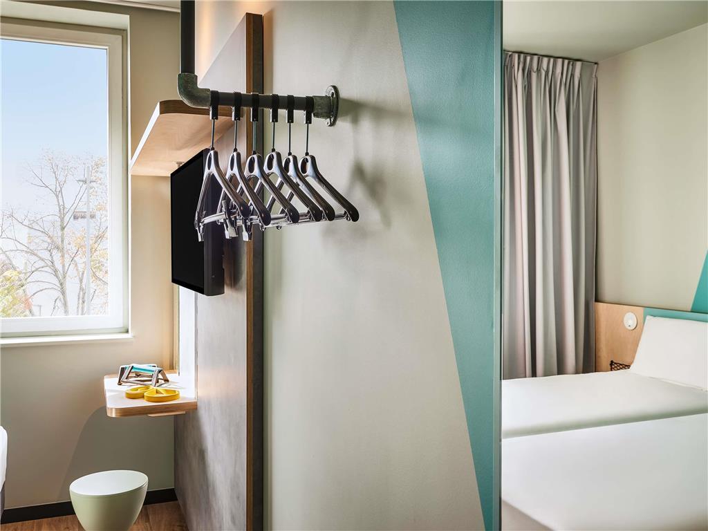 Ibis Budget Brest Sud Plougastel - Hotel Renove Ruang foto